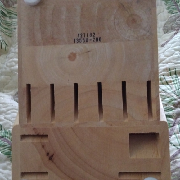 Henckels 14 knife Wood Block - Picture 6 of 7